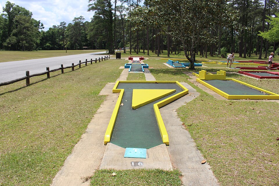 Roompot Nieuwvliet-Bad Minigolf